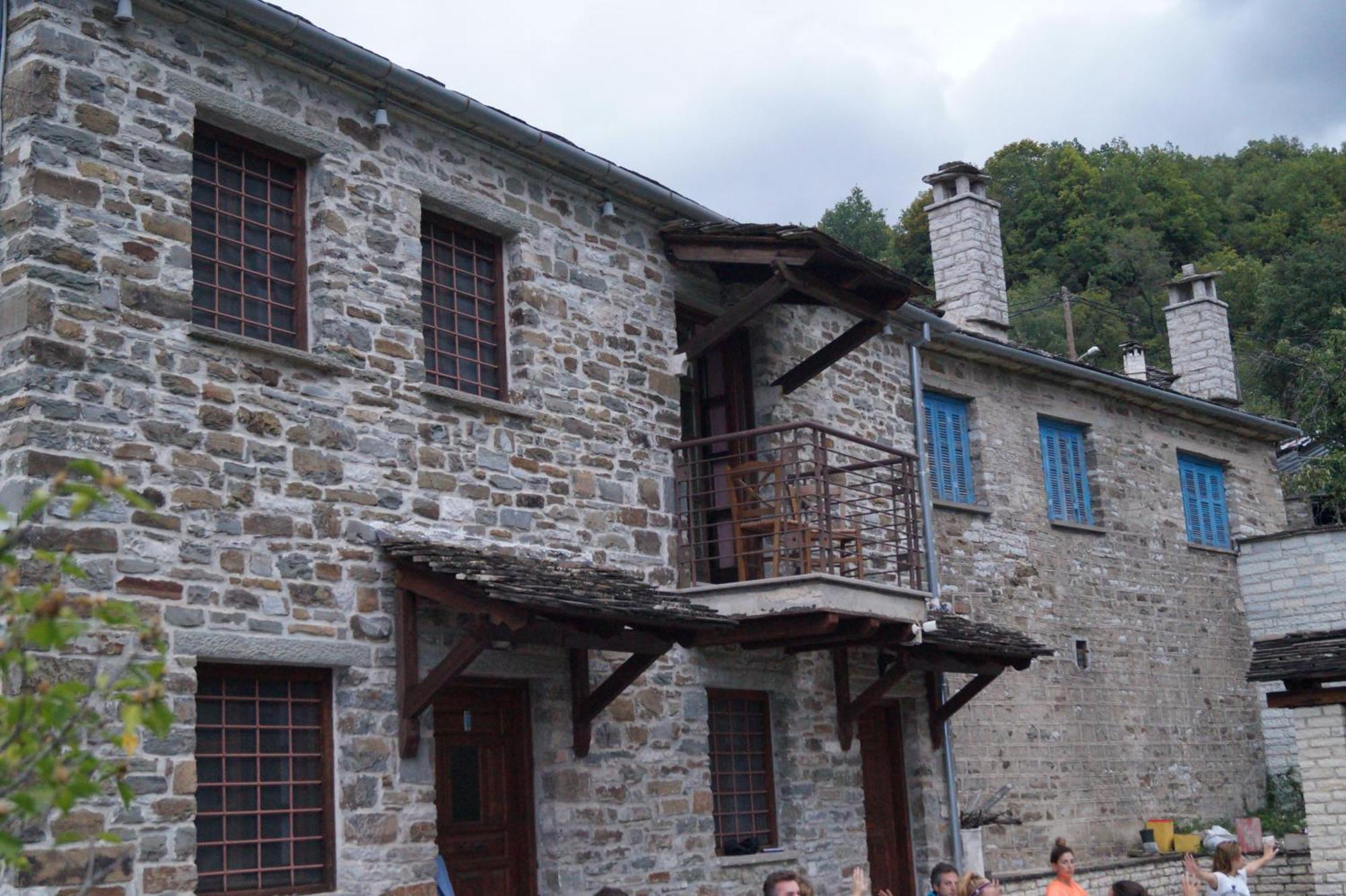 Ikojenia Traditional Lodge 帕皮康 外观 照片